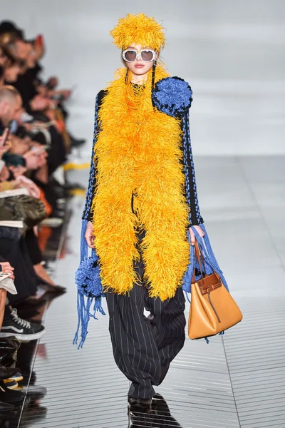 Look 34
